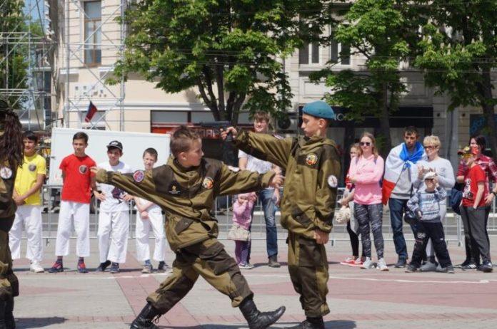 Стаття Украина будет фиксировать милитаризацию оккупантами крымских детей Ранкове місто. Одеса