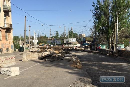 Стаття Капремонт на Пересыпи: на Балковской частично уложены новые трамвайные пути Утренний город. Одеса