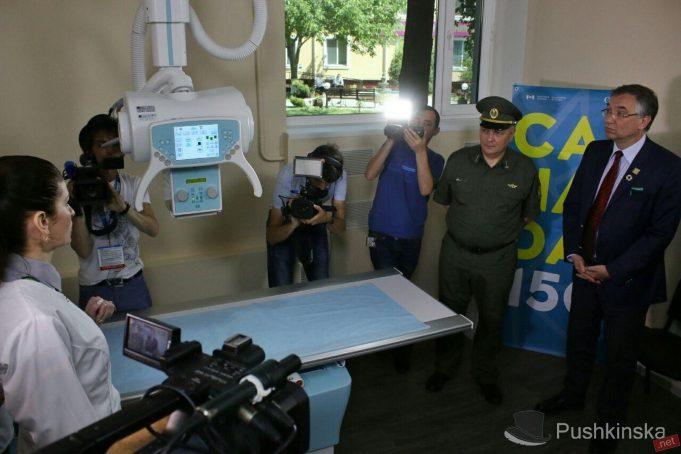 Статья Подарок за 6 миллионов: в клинический госпиталь Госпогранслужбы передали современный рентген-аппарат Утренний город. Одесса