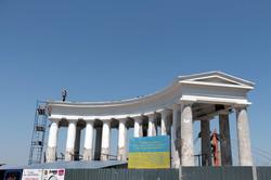 Статья Реставрация одесской Колоннады: обнаружены старые аллеи (ФОТО) Утренний город. Одесса