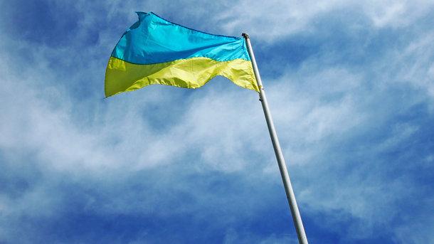 Стаття В Луганске боевики задержали подростков за поднятие флага Украины Ранкове місто. Одеса