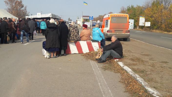 Стаття Восстановлено оформление пропусков для пересечения линии разграничения Ранкове місто. Одеса