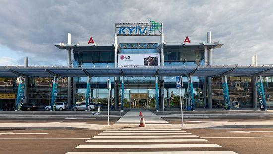 Стаття В аэропорту «Киев» строят новую площадку для самолетов Ранкове місто. Одеса