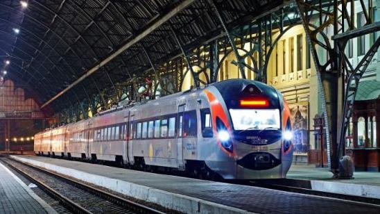 Статья Украина запустит второй поезд в Польшу Утренний город. Одесса