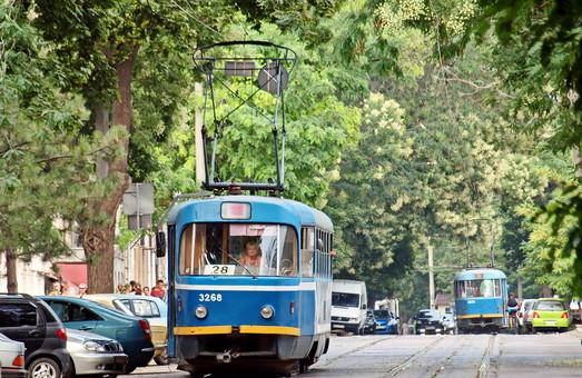 Статья Фото дня: одесский трамвай вдоль старой черты порто-франко Утренний город. Одесса