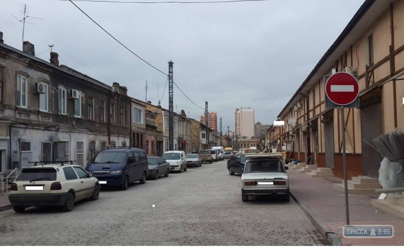 Стаття Коммунальные службы запретили парковаться возле Одесской мэрии и Староконного рынка Ранкове місто. Одеса