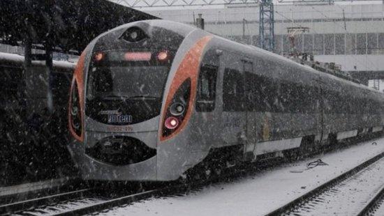 Стаття Между Киевом и Тернополем курсирует новый скоростной поезд Ранкове місто. Одеса
