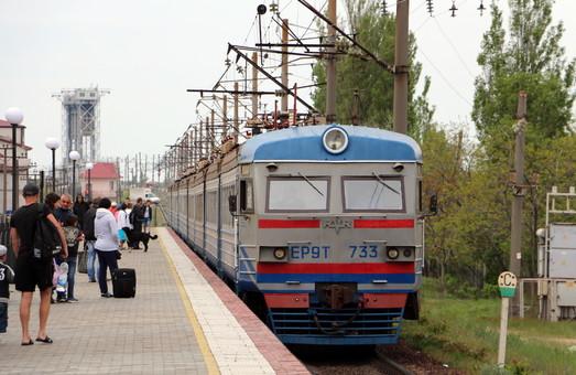 Статья Одесская железная дорога взялась продавать билеты на автобусы Утренний город. Одесса