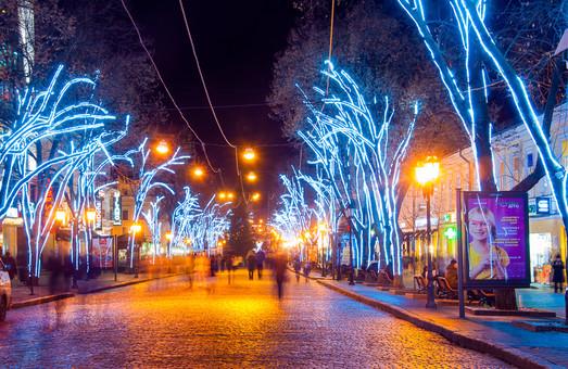 Стаття Главная улица Одессы преобразилась накануне новогодних праздников (ФОТО) Ранкове місто. Одеса