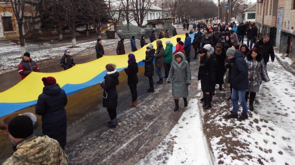 Стаття Донбасс это Украина: день Соборности в прифронтовых Авдеевке и Станице (ФОТО) Ранкове місто. Одеса