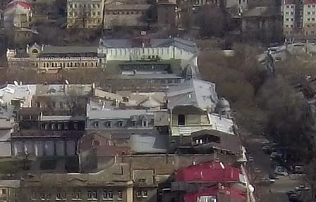 Стаття На крышах домов на Дерибасовской «поселились» мансарды Ранкове місто. Одеса