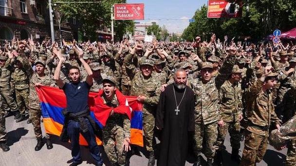 Стаття Армянский Путин пал, но главное впереди: соцсети бурлят из-за победы «майдана» в Ереване Ранкове місто. Одеса