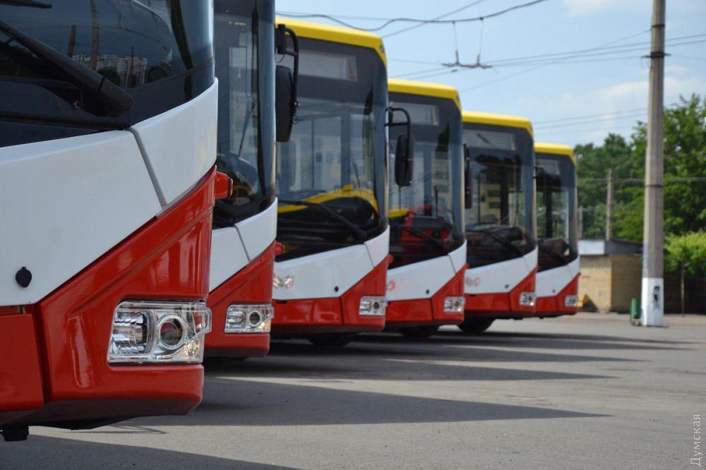 Стаття В Одессу доставили сразу шесть новых троллейбусов Ранкове місто. Одеса