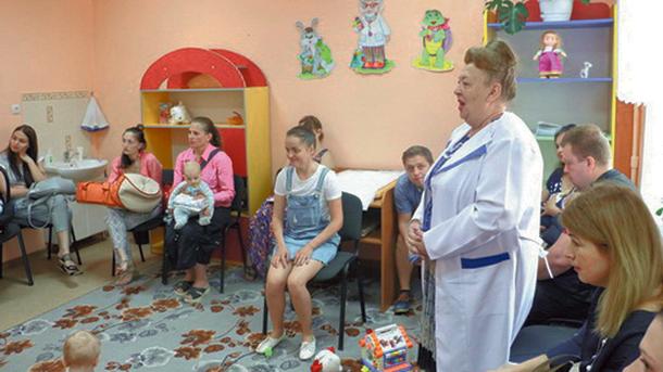 Стаття Курсы для молодых родителей организовали в Одессе при детских поликлиниках Ранкове місто. Одеса