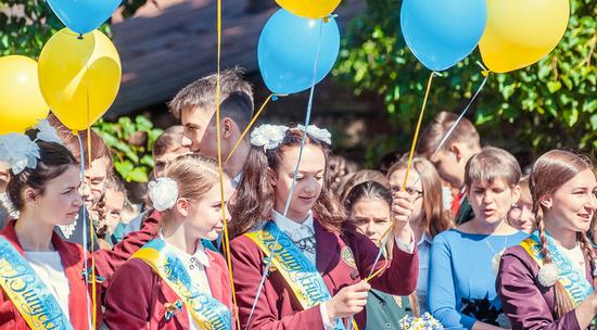 Стаття В одесской школе не хотят выдавать аттестат, пока родители не оплатят в “фонд” Ранкове місто. Одеса