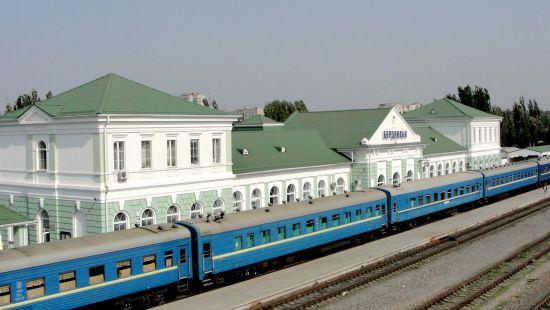 Стаття «Укрзализныця» запустит дополнительные поезда из Киева к Азовскому морю Ранкове місто. Одеса