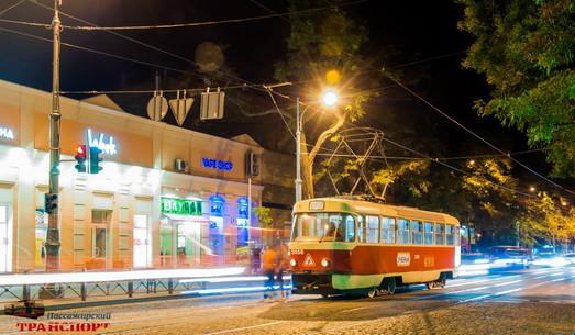 Стаття По отремонтированной Преображенской впервые за почти два года проехал трамвай (ФОТО) Ранкове місто. Одеса