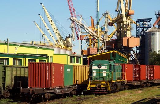 Стаття Из Одессы отправился первый контейнерный поезд в Днепр Ранкове місто. Одеса