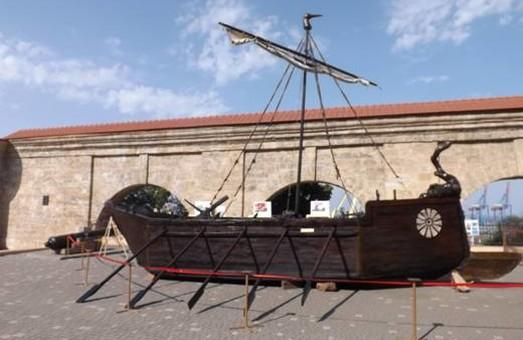 Стаття Все одесситы могут полюбоваться на копию древнегреческого судна (ФОТО) Ранкове місто. Одеса