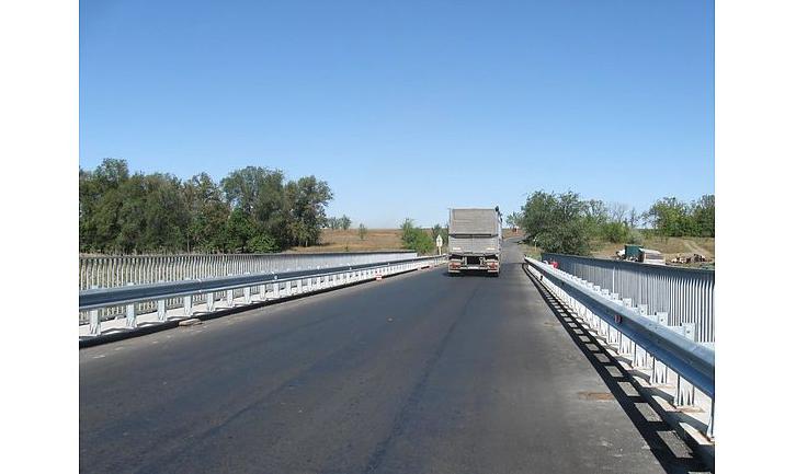 Стаття На Донетчине заканчивается капремонт моста через реку Соленая. ФОТО Ранкове місто. Одеса