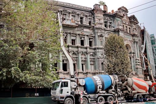 Стаття Реставрация дома Руссова: заливают бетон и ставят новые балки из металла (ФОТО) Ранкове місто. Одеса