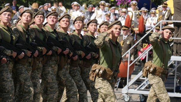 Стаття Порошенко уровнял в правах женщин и мужчин для службы в армии: подписан закон Ранкове місто. Одеса