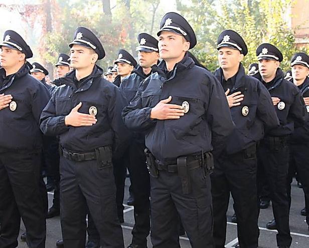 Стаття До декабря центр Одессы будут патрулировать усиленные отряды Нацполиции Ранкове місто. Одеса