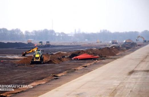 Стаття Новую взлетно-посадочную полосу в Одессе будут строить и зимой Ранкове місто. Одеса
