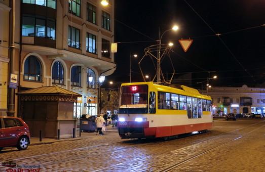Стаття В Одессе в новогоднюю ночь будут курсировать трамваи и троллейбусы Ранкове місто. Одеса