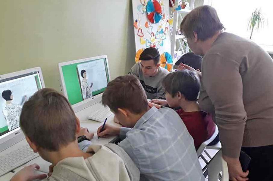 Стаття В Одесской области к сети дистанционного образования присоединились 30 школ Ранкове місто. Одеса