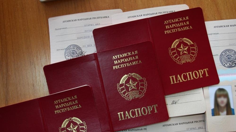 Стаття Оккупанты давят на жителей Луганска, не желающих получать их «паспорта» Ранкове місто. Одеса