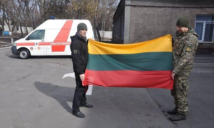 Стаття Литовские волонтеры передали реанимобиль и оборудование для мобильного госпиталя на Донбассе Ранкове місто. Одеса