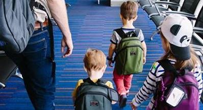 Стаття Выезд ребенка за границу: какие правила действуют в 2019 году? Ранкове місто. Одеса