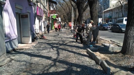 Стаття Где в Одессе ремонтируют тротуары? Ранкове місто. Одеса
