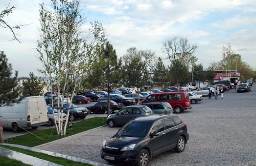 Стаття В Одессе повысят плату за парковку, а «автохамов» будут штрафовать Ранкове місто. Одеса