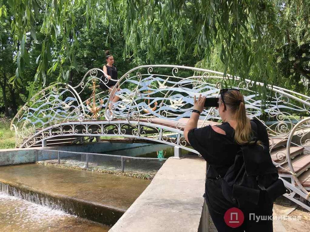 Стаття В Одессе в парке Победы появился долгожданный мостик. Фото Ранкове місто. Одеса