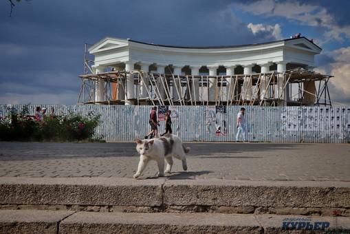 Стаття Одесские чиновники рассказали, когда закончится реставрация знаменитой Воронцовской колоннады Ранкове місто. Одеса