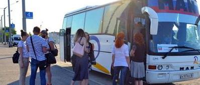Стаття В «ЛНР» показали, как жители ездят в Россию за паспортами Ранкове місто. Одеса