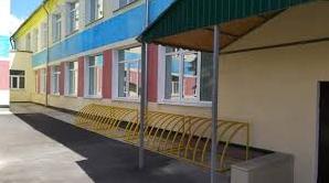 Стаття Біля шкіл на Донеччині встановили велопарковки Ранкове місто. Одеса
