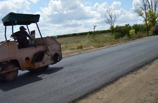 Стаття На юге Одесской области отремонтировали дорогу к популярной курортной зоне Ранкове місто. Одеса