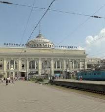 Стаття З Одеси до Дніпра курсуватиме додатковий поїзд: коли запустять? Ранкове місто. Одеса
