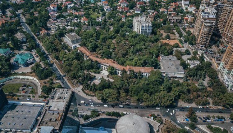 Стаття В одесской мэрии остановили передачу частникам земель санатория Молдова до окончания судебных споров Ранкове місто. Одеса