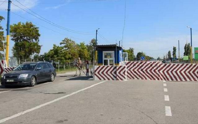 Стаття Пункт Каланчак на админгранице с Крымом не будет пропускать автомобили Ранкове місто. Одеса