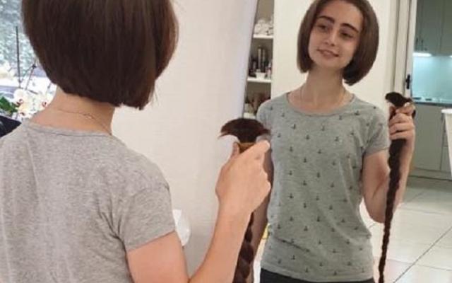 Стаття 15-летняя одесситка пожертвовала свои роскошные волосы для парика онкобольной девочке Ранкове місто. Одеса