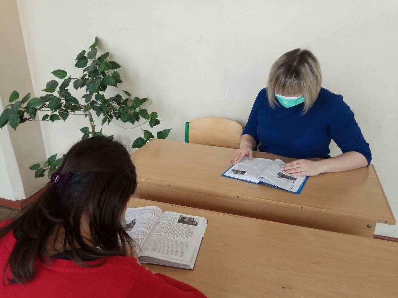 Стаття Болезнь — не повод пропускать уроки: 13 одесских детей учатся в школе, находясь в стационаре Ранкове місто. Одеса