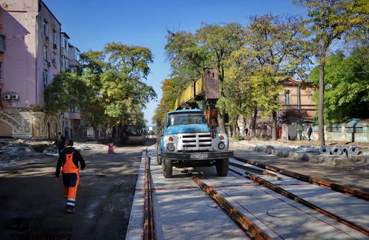 Стаття В Одессе на улице Софиевской осталось проложить трамвайные рельсы всего на одном квартале (ФОТО) Ранкове місто. Одеса