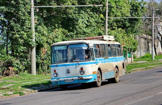 Стаття В Одессе временно меняют некоторые автобусные маршруты из-за ремонта спуска Маринеско Ранкове місто. Одеса