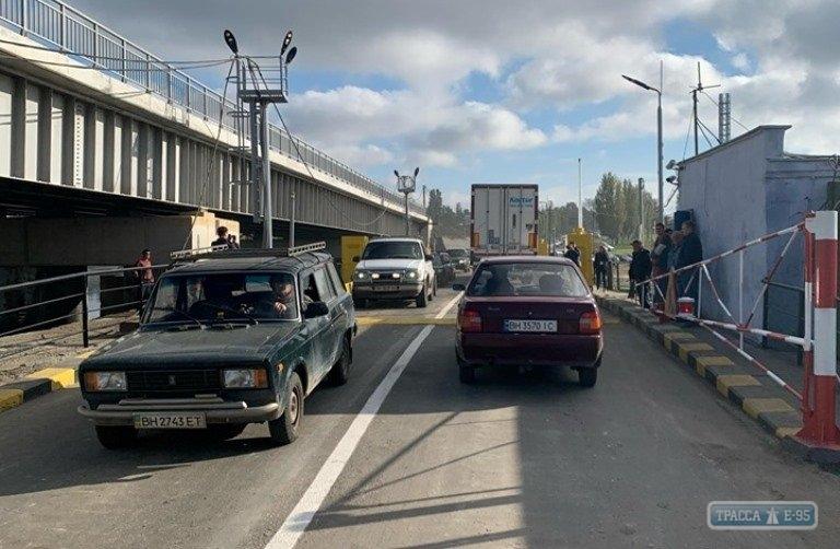 Стаття Движение транспорта через Сухой лиман восстановлено Ранкове місто. Одеса