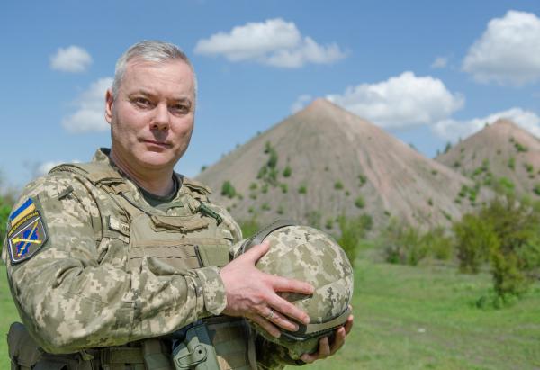Стаття Жители Донбасса стали значительно больше доверять военным Ранкове місто. Одеса