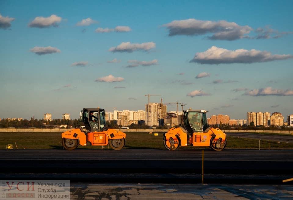 Стаття В Одесском аэропорту заканчивают строить рулежную дорожку между полосами (фото) Ранкове місто. Одеса